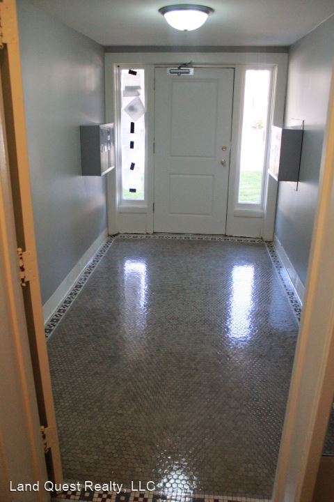 Foto del edificio - 2 br, 1 bath  - 2005 Washington Ave.