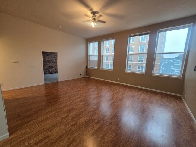 Foto del edificio - 1706 2nd Ave
