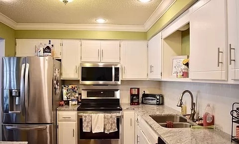 Foto principal - 8256 Cypress Ln