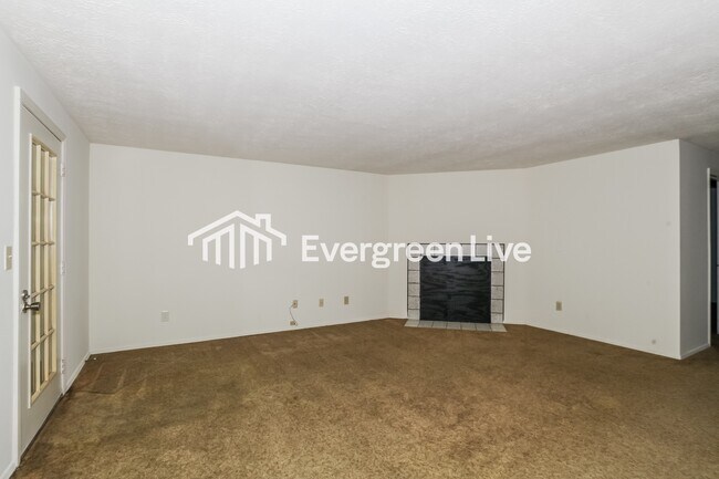 Foto del edificio - 8654 Belle Chase Dr