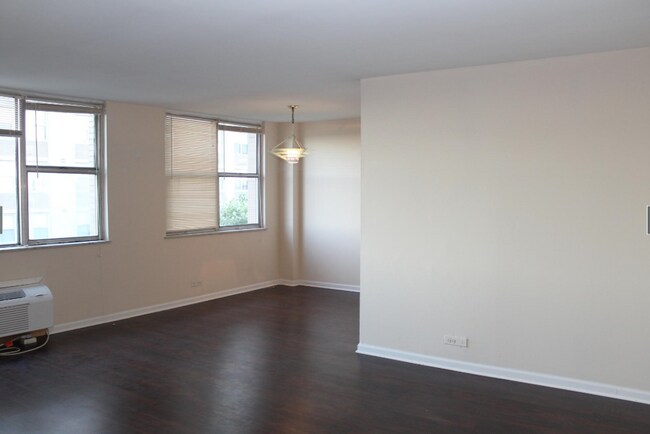 Foto del edificio - 4280 W Ford City Dr