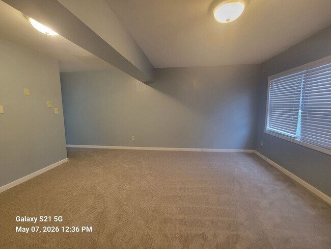 Foto del edificio - 4 bedroom 3.5 bathrooms townhouse in Kempsville.