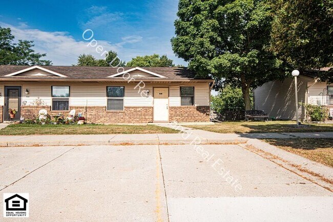 Foto del edificio - 501 Autumn Hills Dr