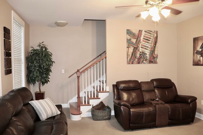 Foto del edificio - 312 Long Pointe Ln