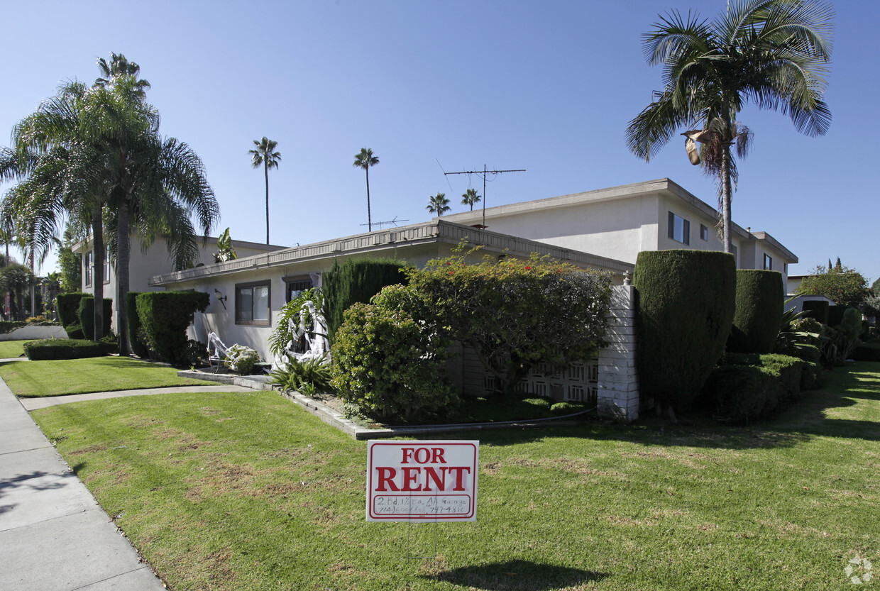 Foto principal - 201 S Knott Ave