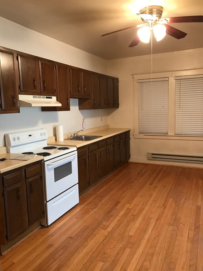 Building Photo - 2902 Espy Ave