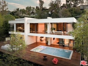 Building Photo - 3748 Berry Dr