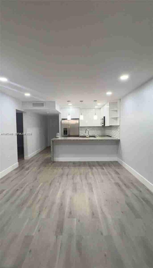 Foto del edificio - 1555 W 44th Pl