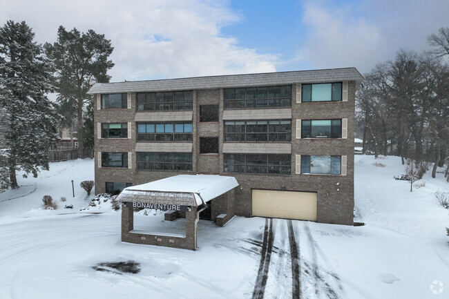 Building Photo - Bona Venture