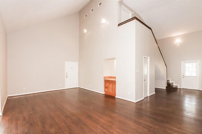Building Photo - 14503 Enchanted Valley Dr