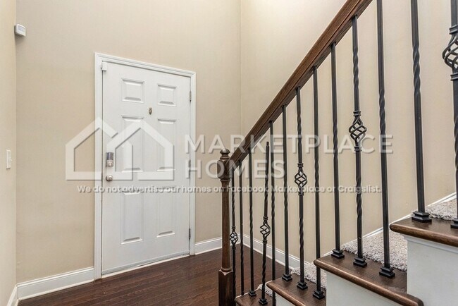Building Photo - 4860 Longview Run