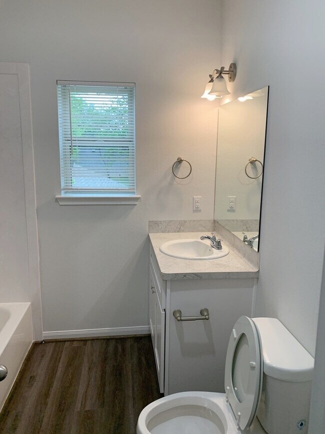 Foto del edificio - 9026 Everglade St - Unit A
