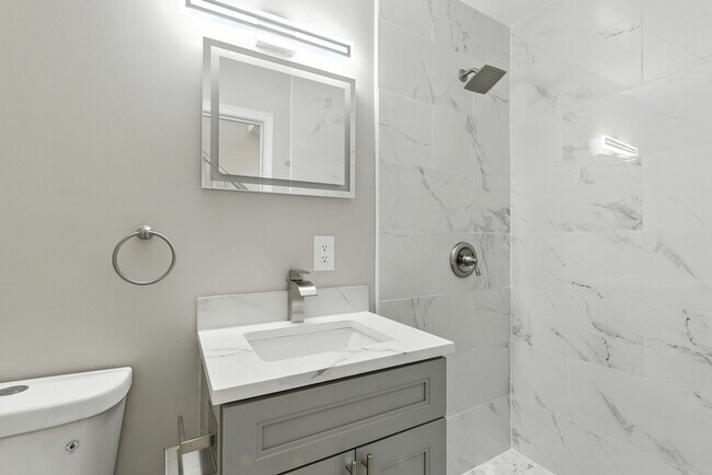 Foto del edificio - 3220 N Rolling Rd