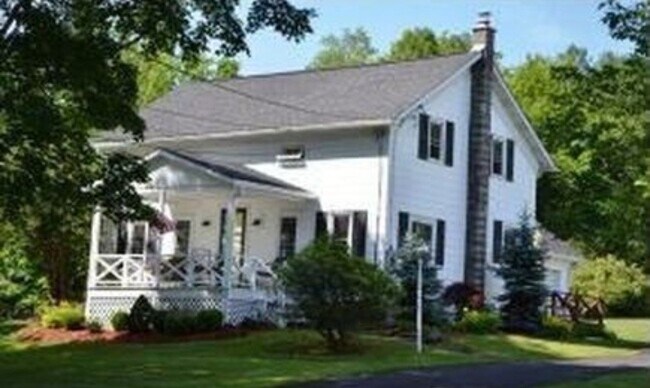 Foto del edificio - 2432 Glenwood Rd