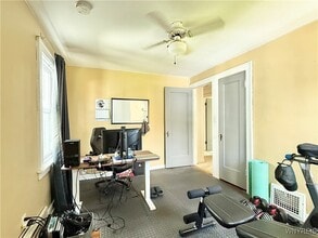 Building Photo - 245 Hamilton Dr