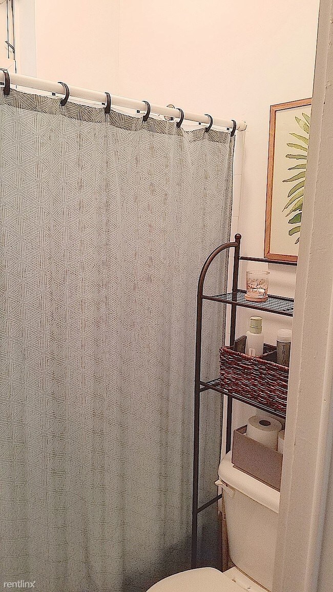 Foto del edificio - 2 br, 1 bath  - 3050 23rd St 3L