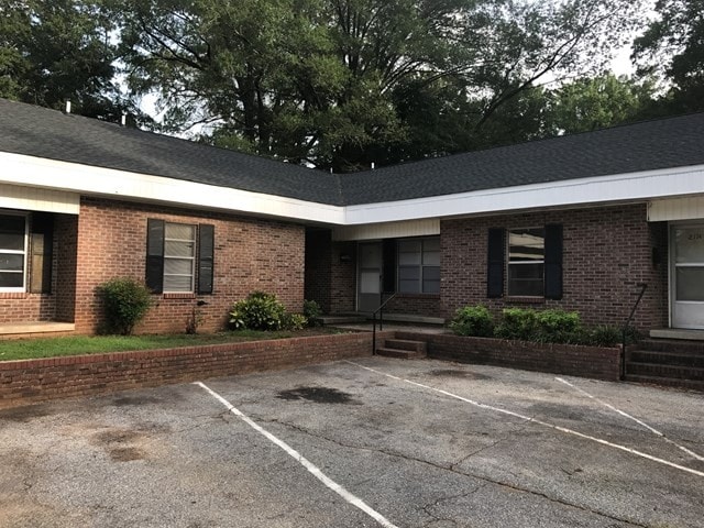 Building Photo - 205 Durst Ave W