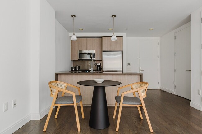 Foto del edificio - 148 1st St