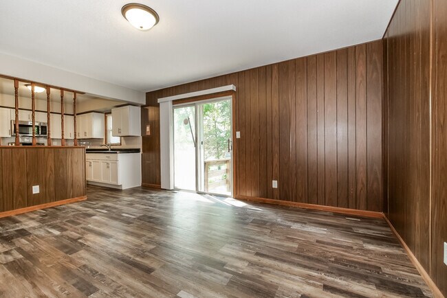 Foto del edificio - Comfortable 3 Bedroom Home in Independence