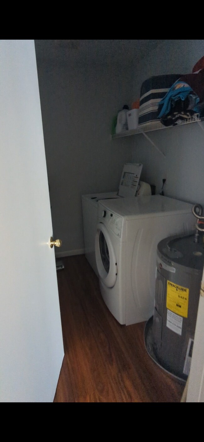 Foto del edificio - 220 Elm St