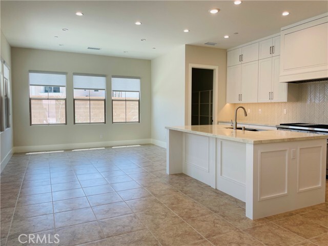 Building Photo - 120 Sunnyslope