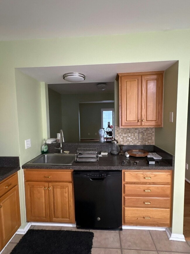 Building Photo - 69 Cobbler Ln