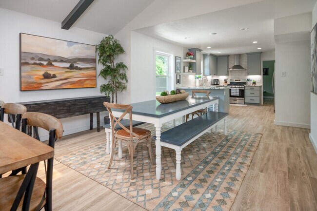 Foto del edificio - 1604 Barak Ln