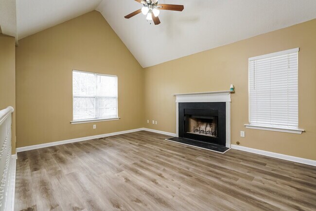Building Photo - 6320 Wellington Ct