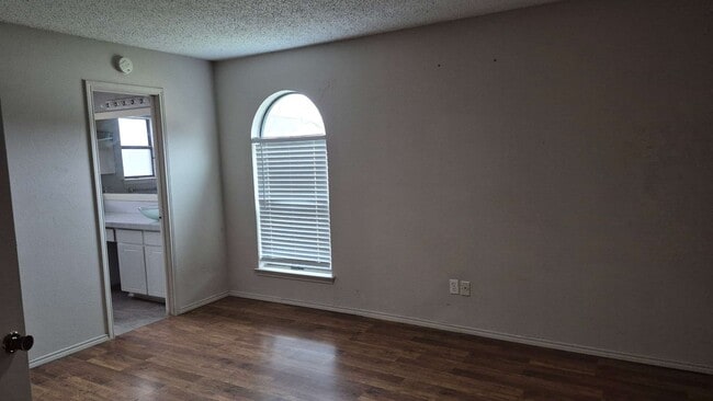 Building Photo - 7412 Barbara Ct