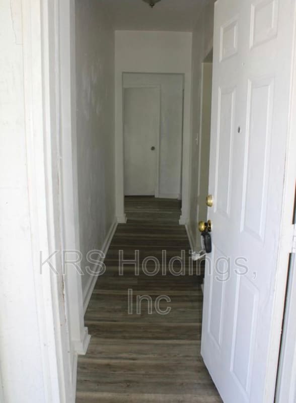 Building Photo - 1821 Lasalle Ave