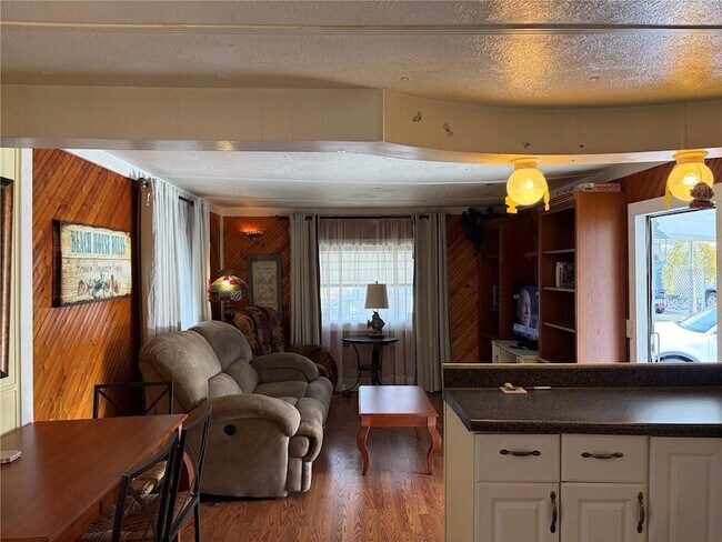 Building Photo - 3311 Eileen Dr