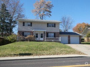 Building Photo - 805 S Fairview Rd