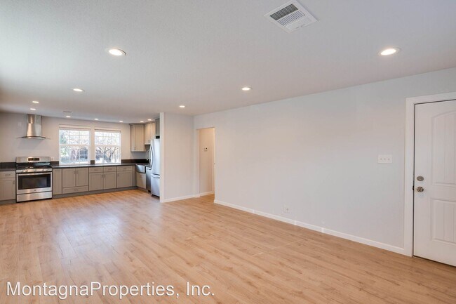 Building Photo - 4 br, 1 bath House - 3051 Franela Dr