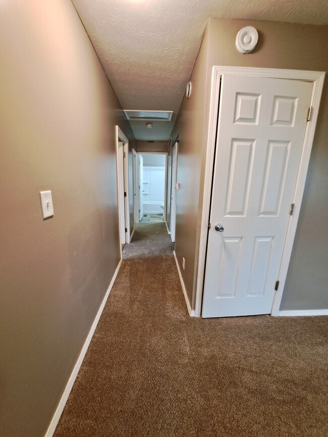 Building Photo - 4161 Mapleleaf Dr