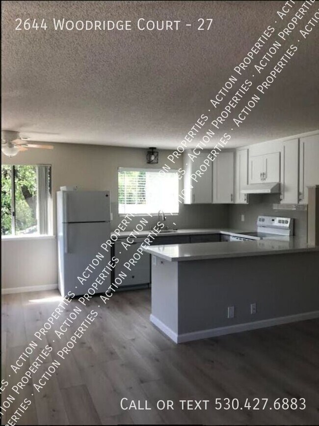 Foto del edificio - 2644 Woodridge Ct