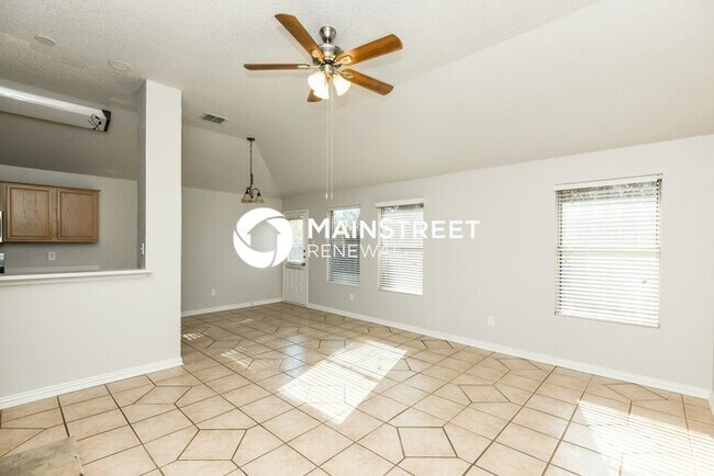 Foto del edificio - 3 Bedroom Pet-Friendly Home in ARLINGTON, TX with Main Street Renewal