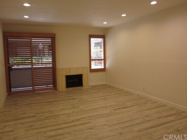 Foto del edificio - 700 S Lake Ave