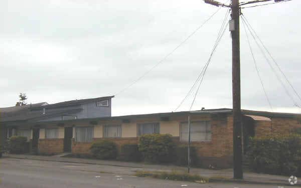 Building Photo - 5417 3rd Ave NW