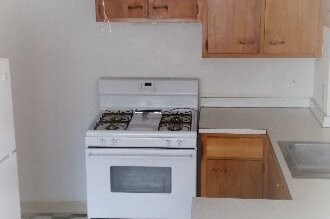 Kitchen - 213 Rano Blvd