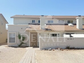 Building Photo - 9797 E La Palma Ave