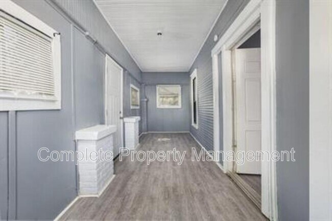 Foto del edificio - 604 5th Way