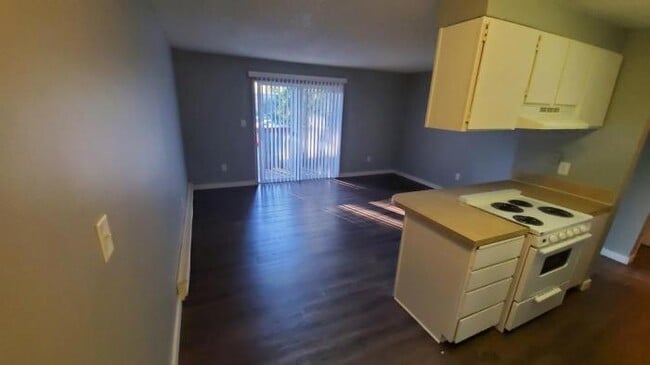 Building Photo - 1 bedroom in Bothell WA 98011
