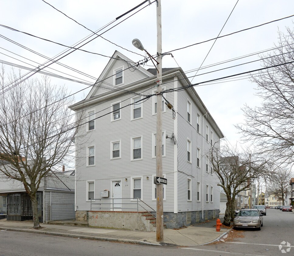 219 Rivet St, New Bedford, MA 02744 Apartments in New Bedford, MA