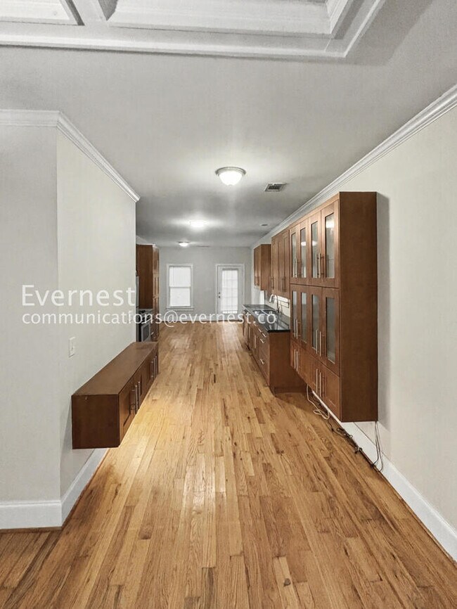 Foto del edificio - 3 Bed/2 Bath House/ Available Now!