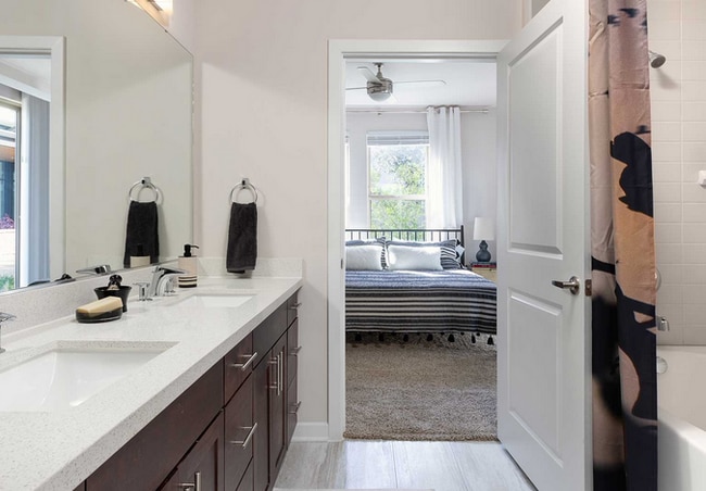 Building Photo - 5635 1/2 Diehl Trail