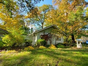 Building Photo - 3770 Woodview Ave