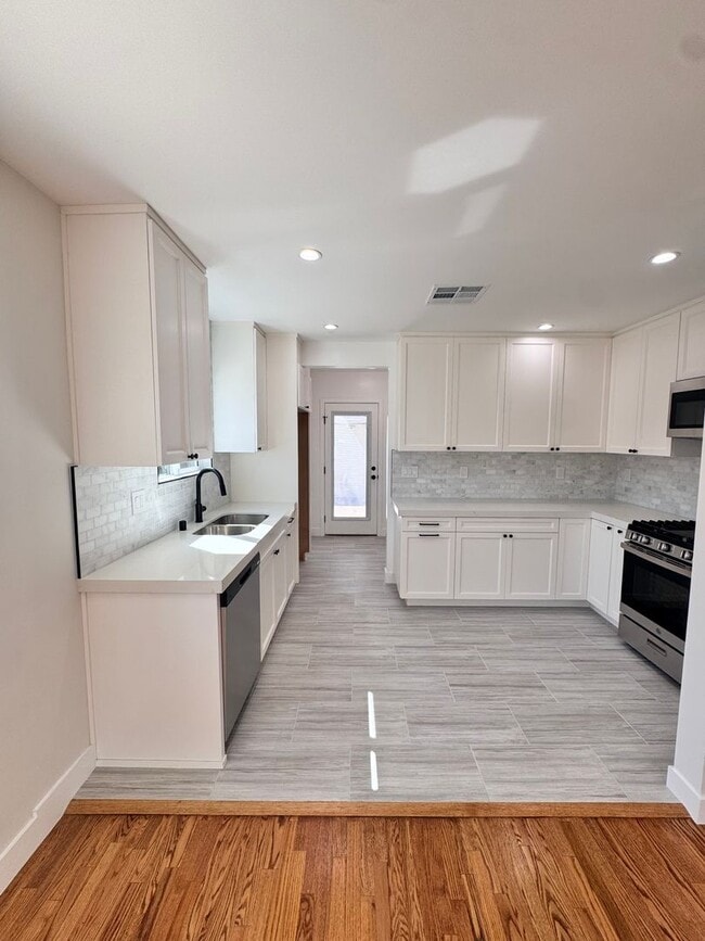 Building Photo - 1317 S Montebello Blvd