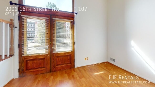 Building Photo - U Street Corridor Studio Apartment with 10...