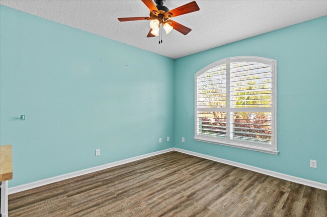 Building Photo - Executive Home For Rent!!!!