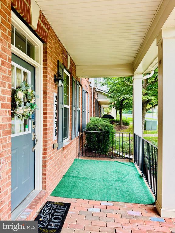 Foto del edificio - 23238 Observation Dr